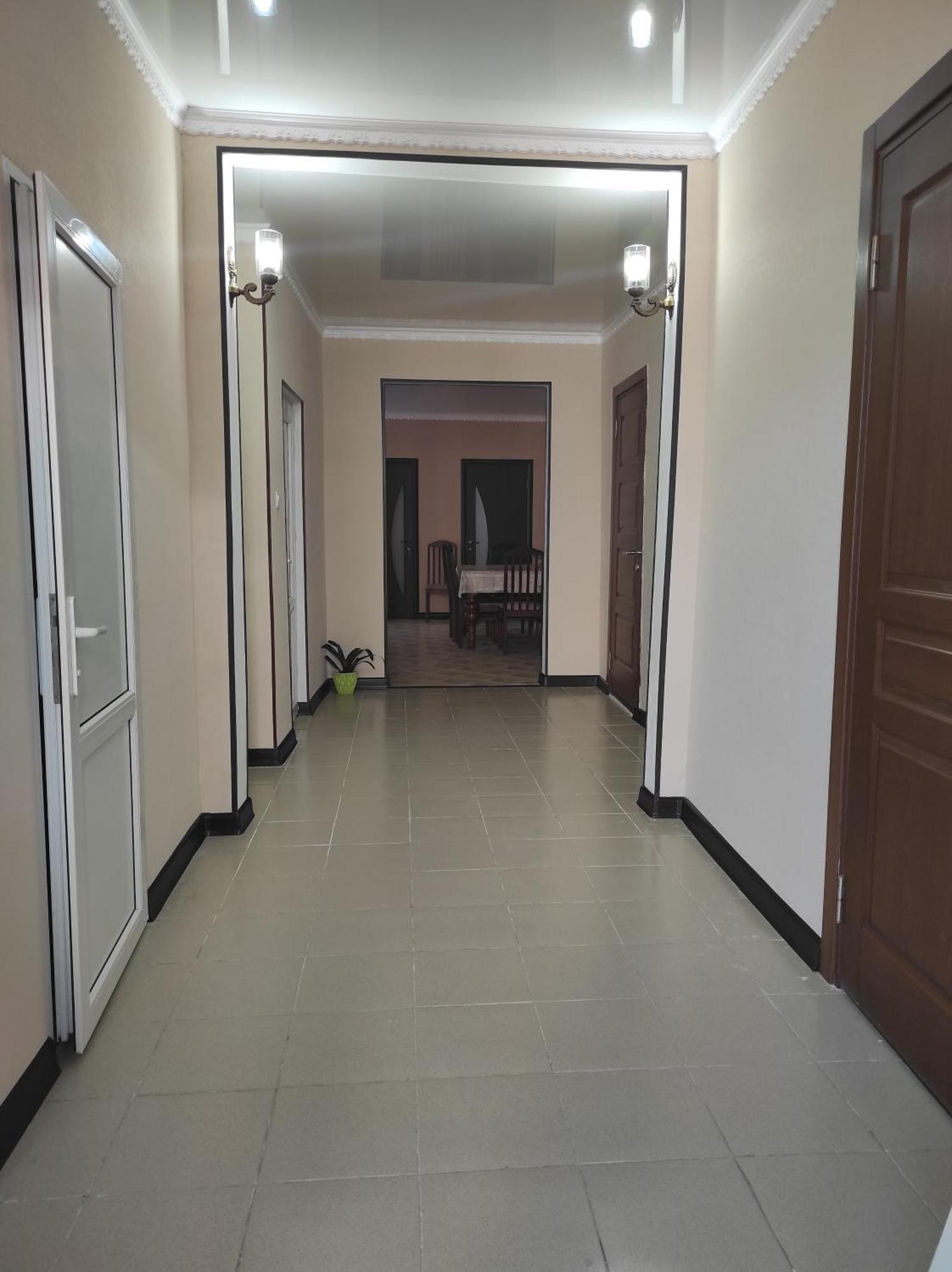 Гостевой Дом Лума Hotel Suhumi Exterior foto